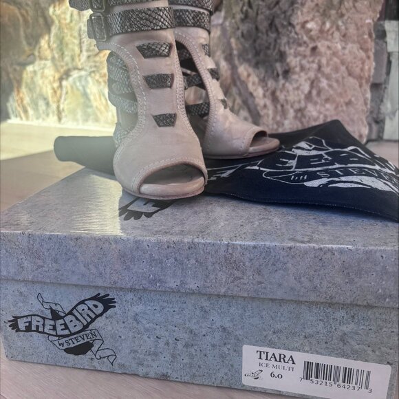 Freebird Tiara - Picture 4 of 5